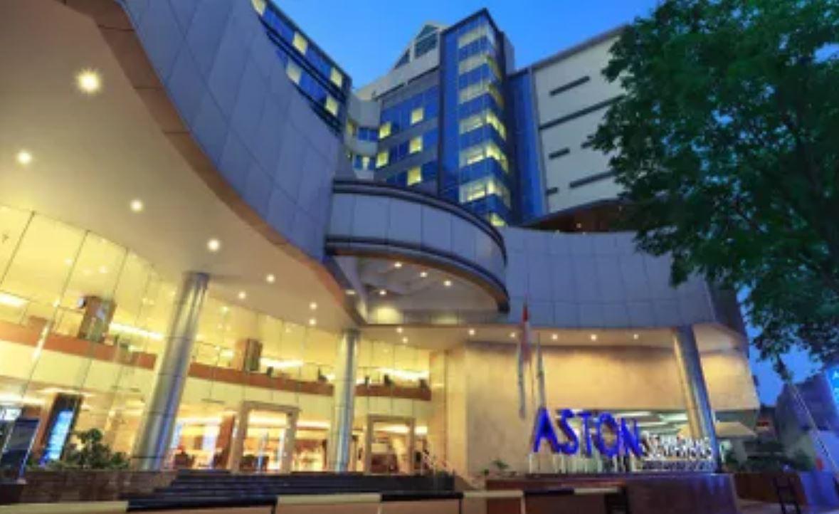 Golden City Hotel And Convention Center - Chse Certified Semarang Kültér fotó